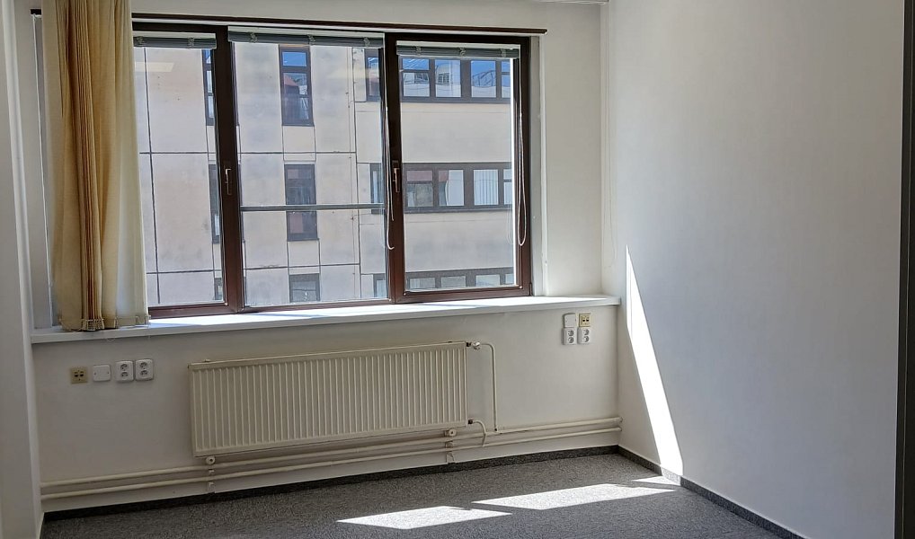 Pronájem kanceláře 19 m², Praha – náhled fotky 4
