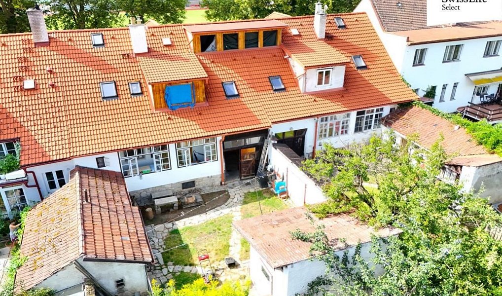 Prodej domu 432 m² s pozemkem 660 m², Telč – náhled fotky 2