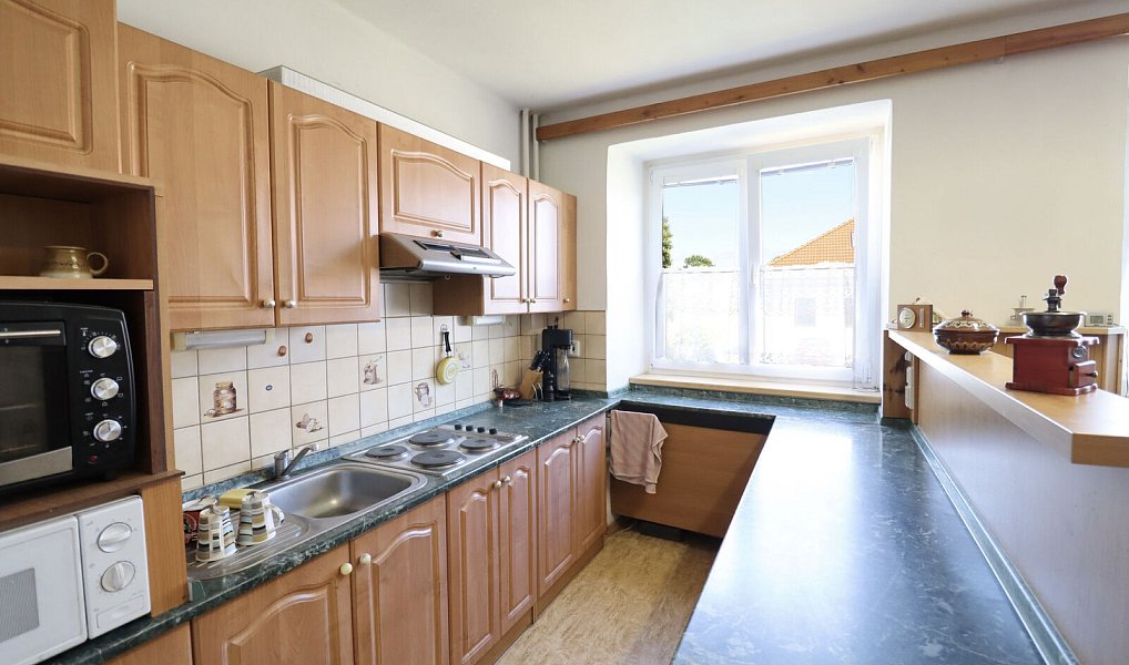 Prodej domu 171 m² s pozemkem 2 693 m², Strážkovice – náhled fotky 7
