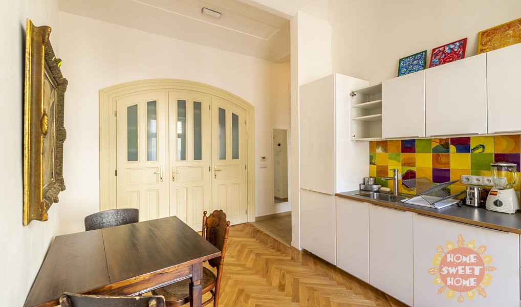 Pronájem bytu 2+kk 65 m², Praha – náhled fotky 3