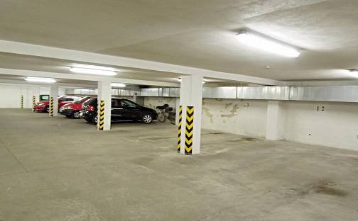 Prodej parkovacího stání v Brně - Králově Poli, Mojmírovo náměstí, Brno - Královo Pole