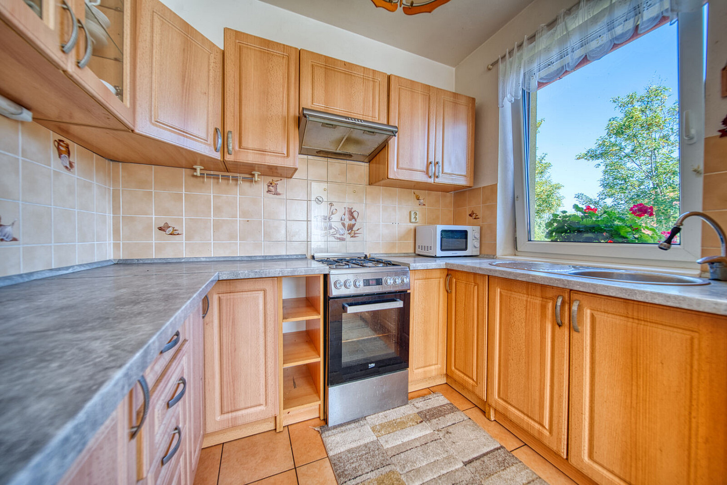 Prodej domu 142 m² s pozemkem 681 m² – fotografie 2
