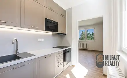 Pronájem bytu 4+1 82 m², Dobiášova, Liberec - Liberec VI-Rochlice