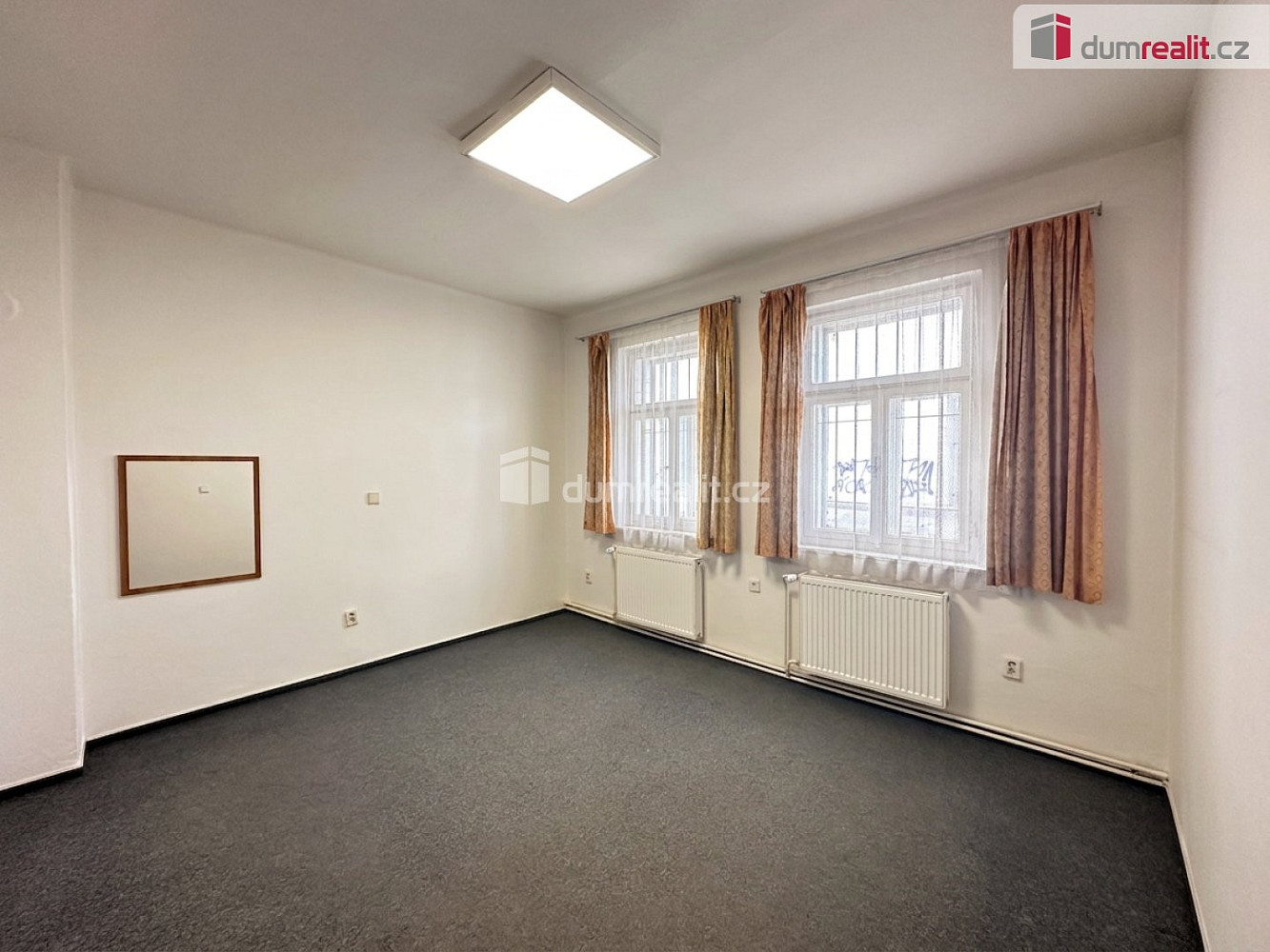 Pronájem skladovacích prostor 120 m²