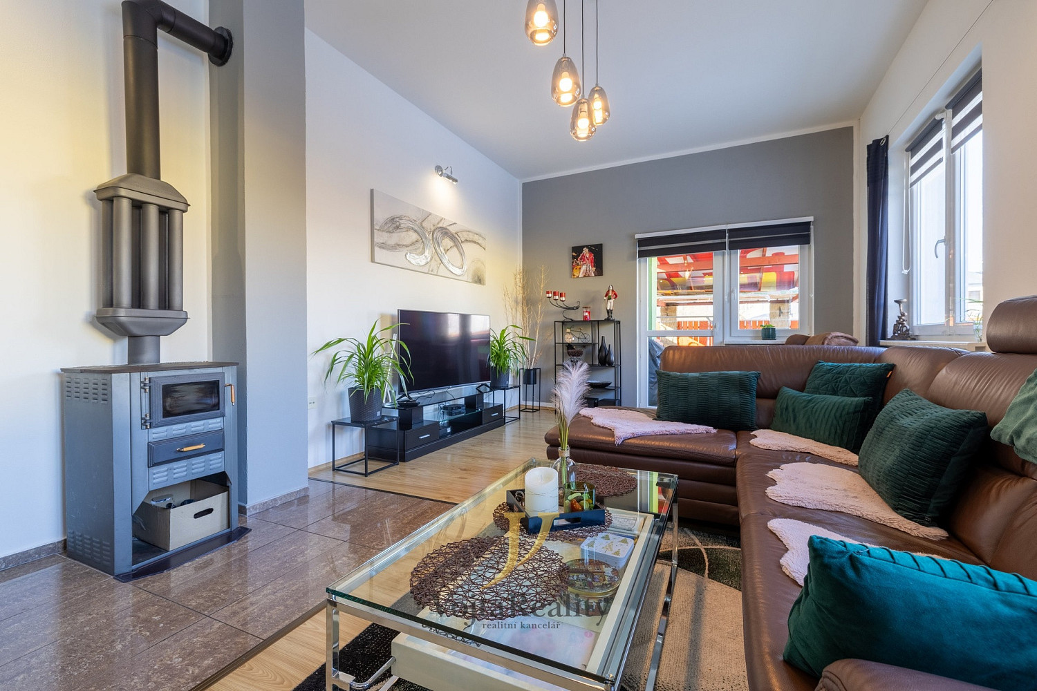 Prodej domu 222 m² s pozemkem 328 m²