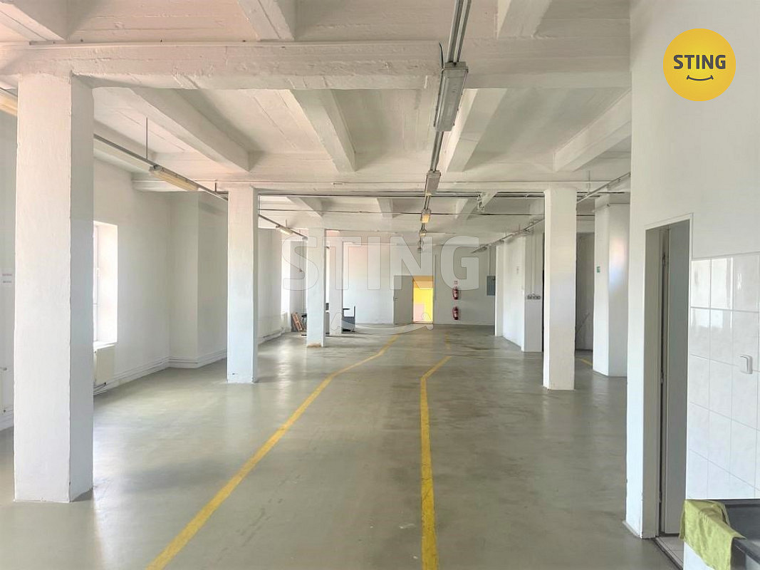 Pronájem skladovacích prostor 320 m² – fotografie 4