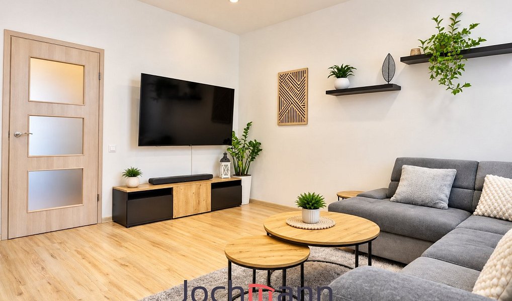 Pronájem bytu 2+kk 71 m², České Budějovice – náhled fotky 2