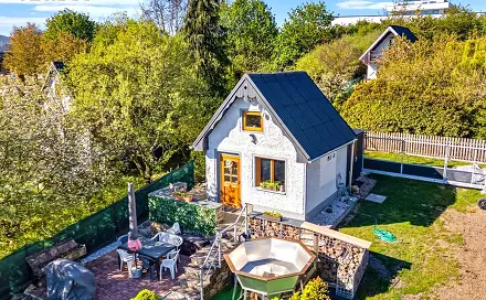 Prodej chaty/chalupy 24 m² s pozemkem 400 m², Valdecká, Hořovice, okres Beroun