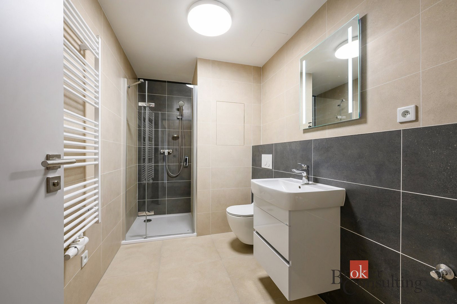 Pronájem bytu 1+kk 40 m² - Widok 3