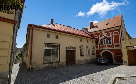 Prodej domu 370 m² s pozemkem 425 m², Palackého nám., Počátky, okres Pelhřimov