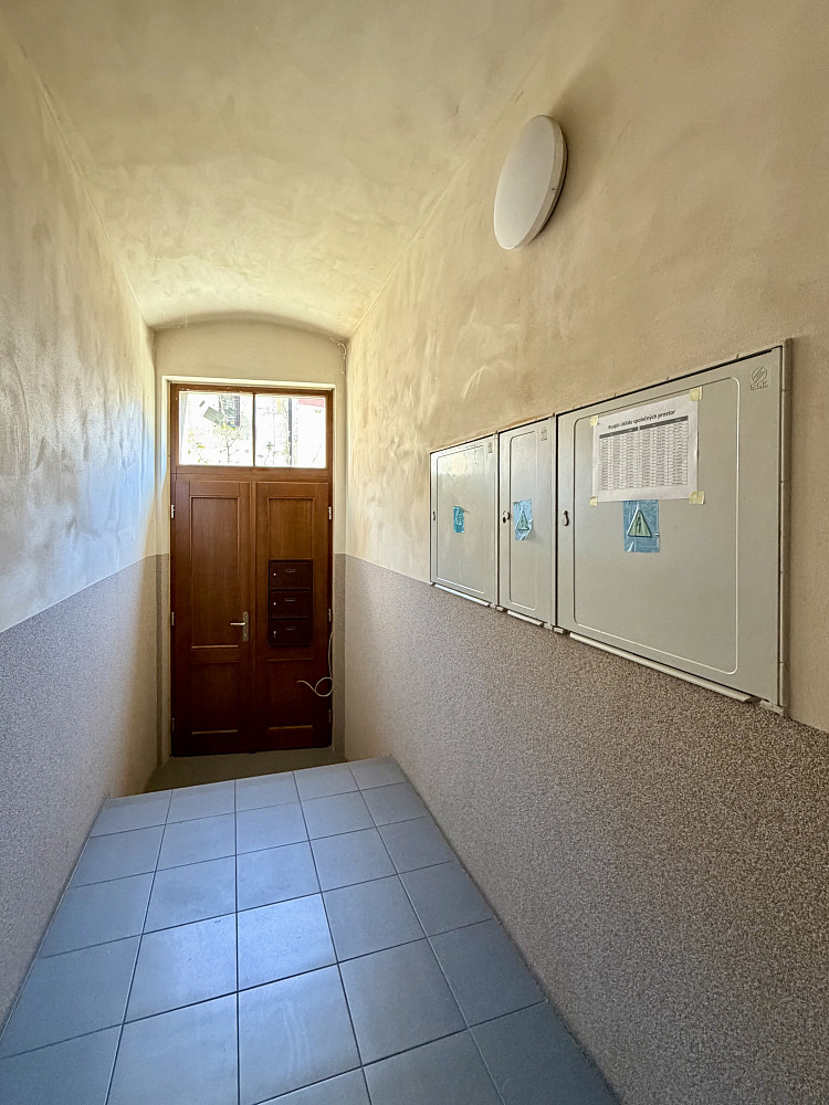 Prodej nájemního domu, činžáku 204 m² – fotografie 5