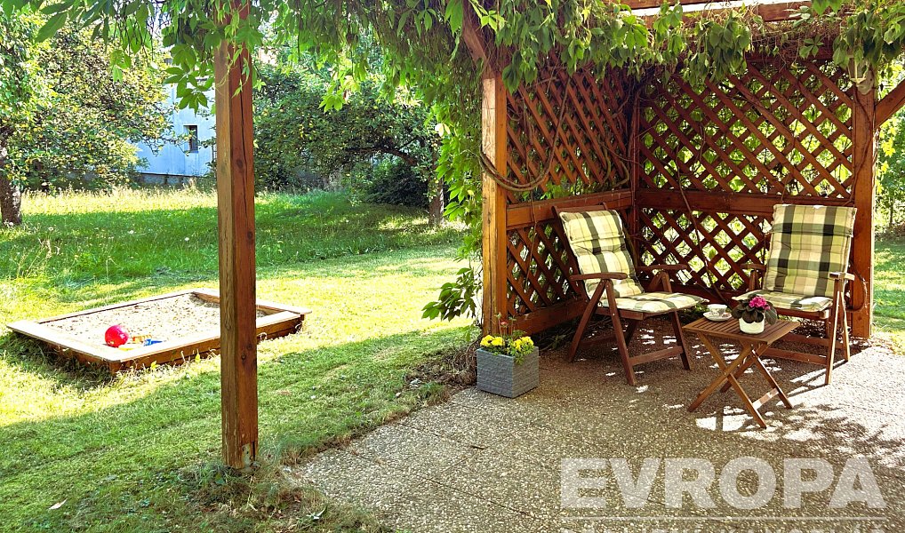Prodej domu 250 m² s pozemkem 2 264 m², Nový Bor – náhled fotky 28