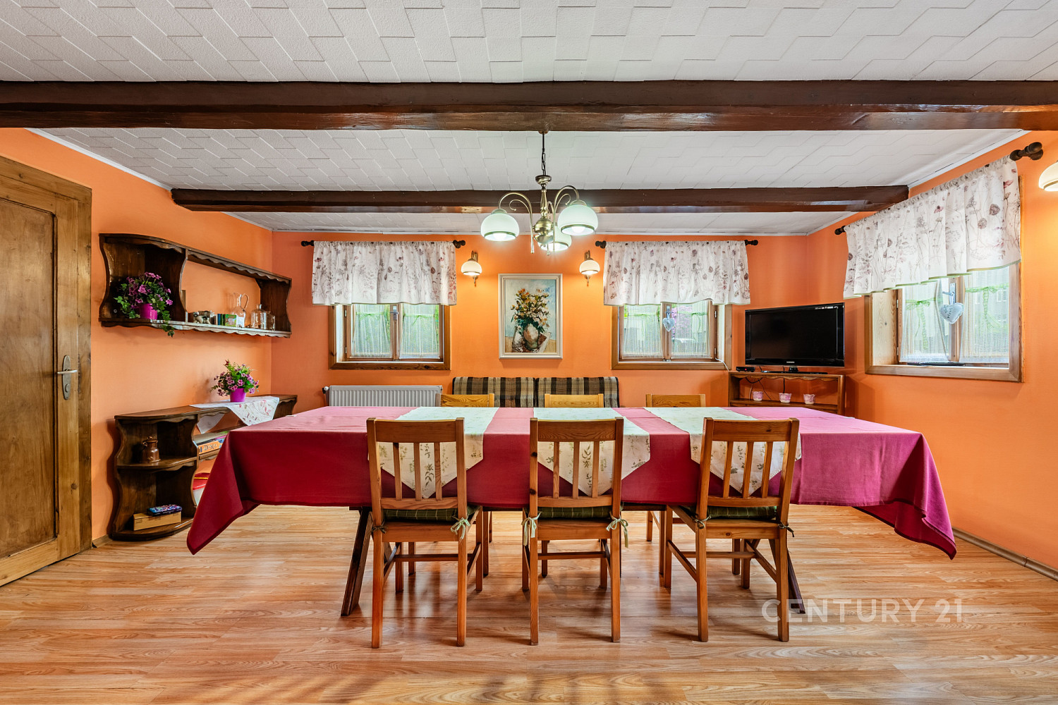 Prodej ubytovacího objektu 349 m² – fotografie 4