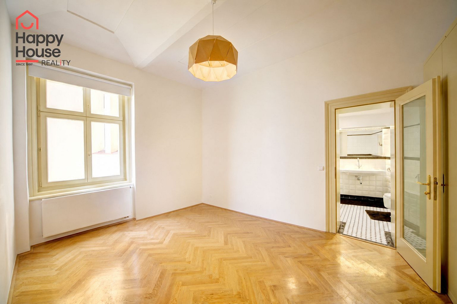 Pronájem bytu 2+kk 65 m² – fotografie 4