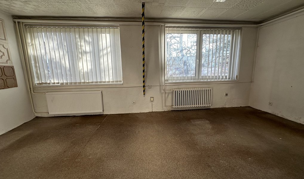 Pronájem kanceláře 200 m², Beroun – náhled fotky 13