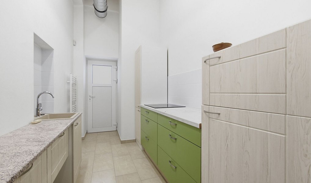 Pronájem kanceláře 213 m², Opava – náhled fotky 7