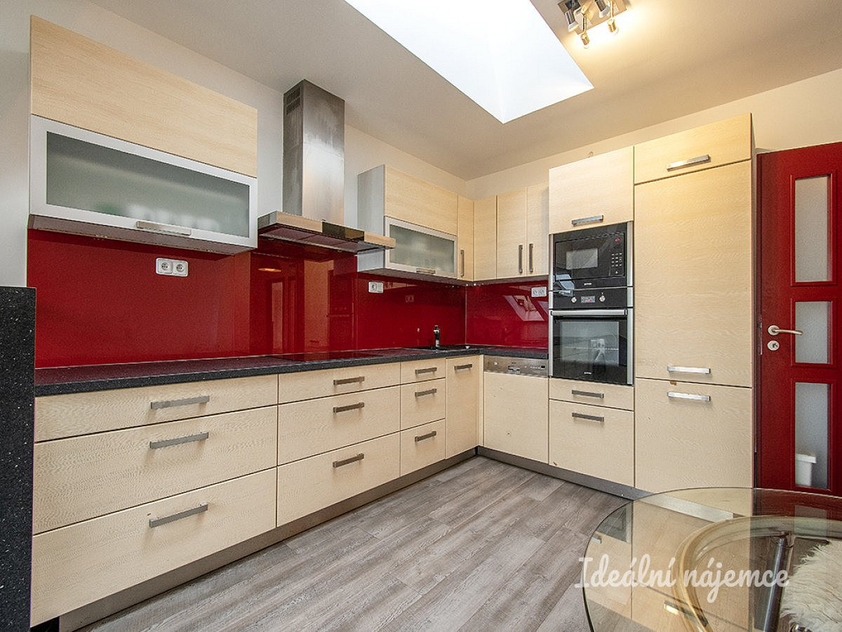 Pronájem bytu 3+kk 78 m² – fotografie 3
