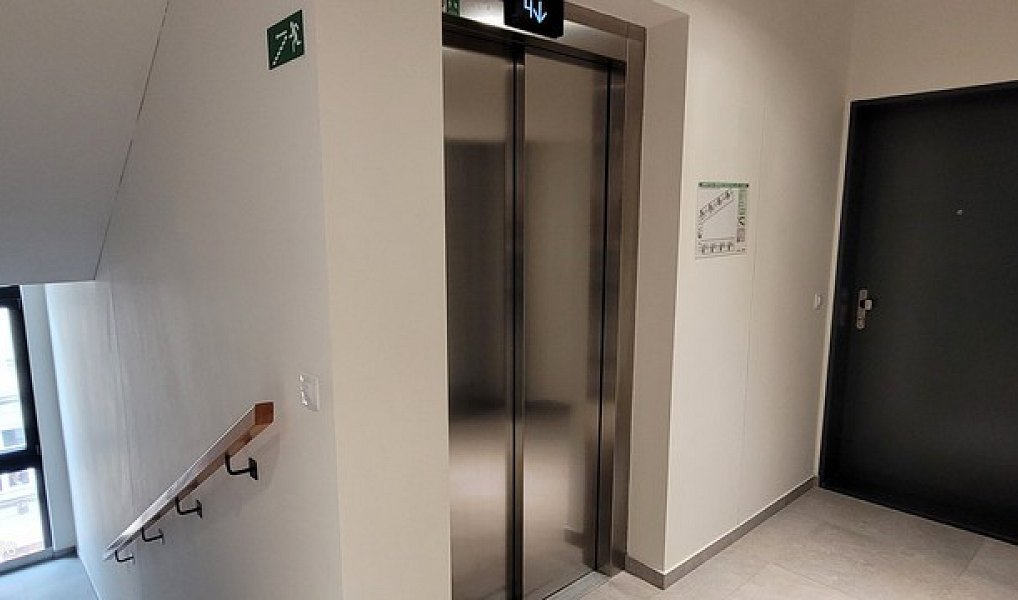Pronájem bytu 1+kk 45 m², Praha – náhled fotky 10