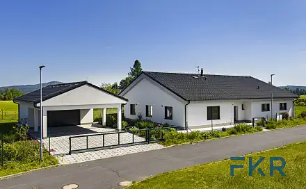 Prodej domu 205 m² s pozemkem 1 401 m², Kolová, okres Karlovy Vary