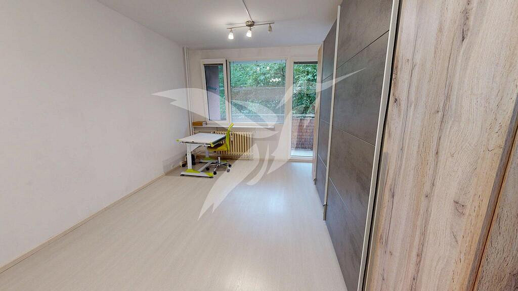Pronájem bytu 3+1 80 m² – fotografie 2