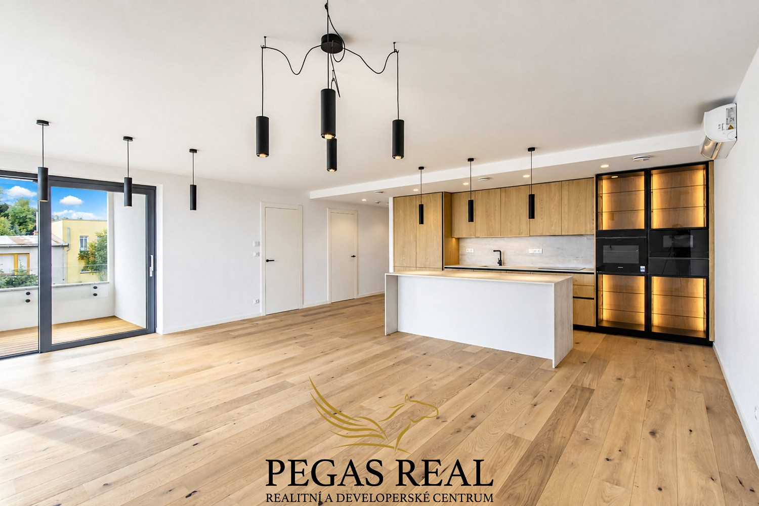 Prodej bytu 4+kk 131 m²