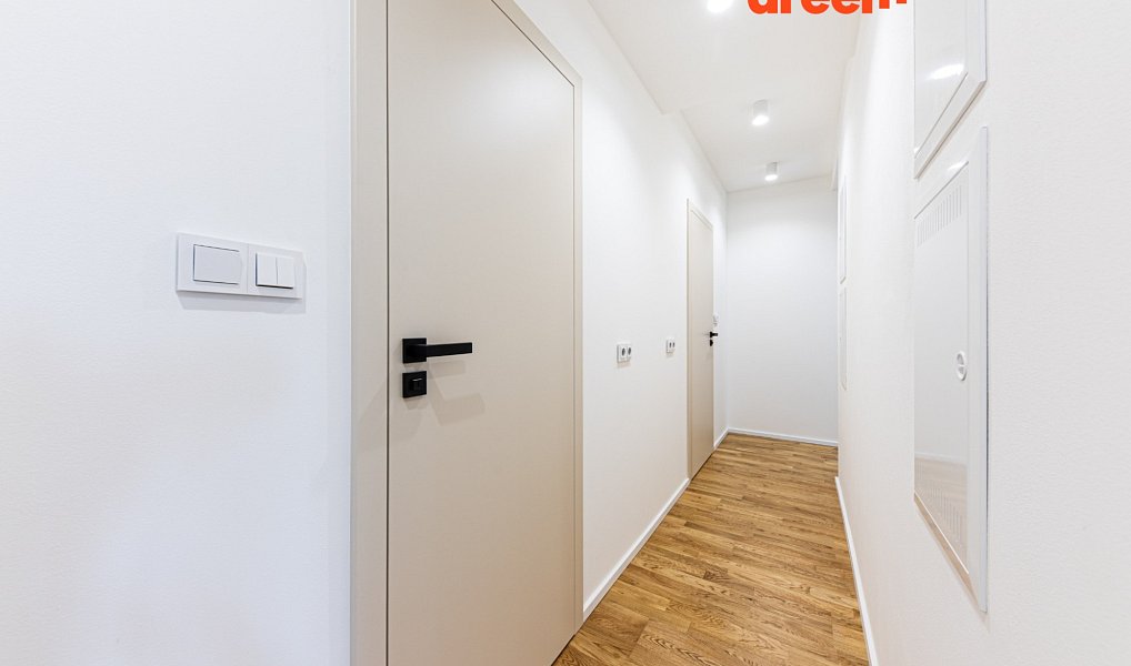Prodej bytu 4+kk 67 m², Praha – náhled fotky 12