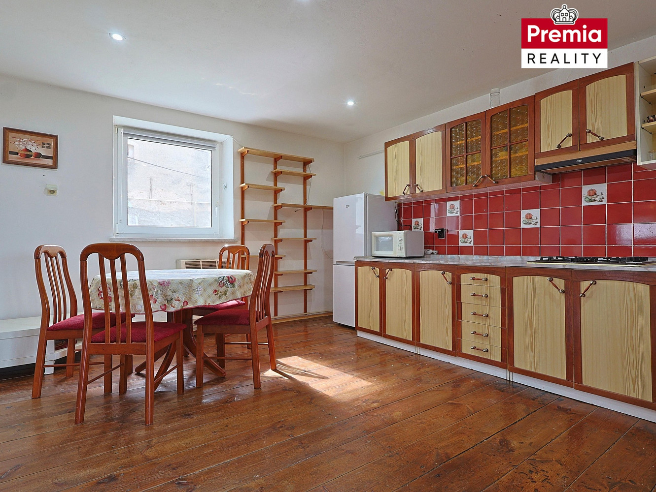 Prodej domu 250 m² s pozemkem 1 700 m² – fotografie 2