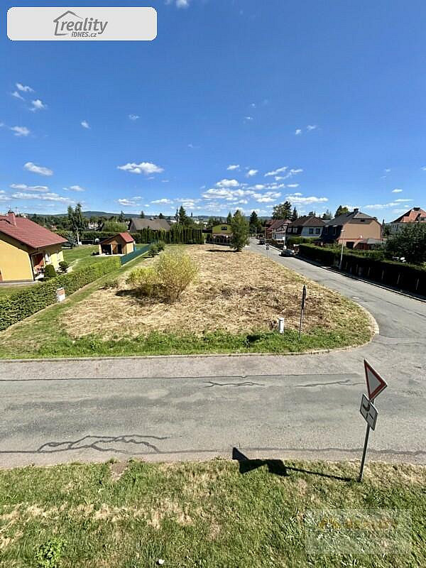 Prodej stavebního pozemku 1 404 m² – fotografie 2