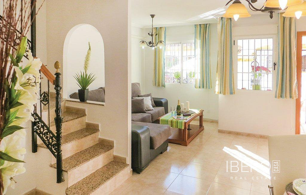 Casa 4+kk – Torrevieja, Urbanización El Chaparral - Más