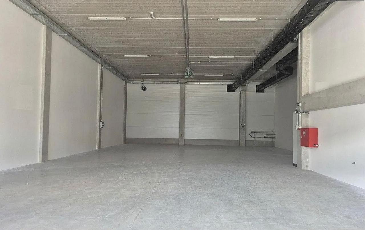 Pronájem komerčního objektu (jiného typu) 550 m² – fotografie 4
