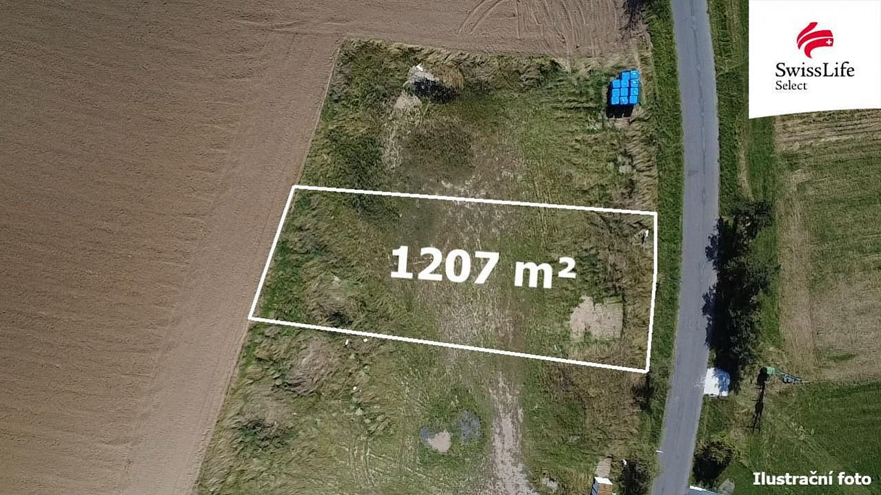 Prodej stavebního pozemku 1 207 m²