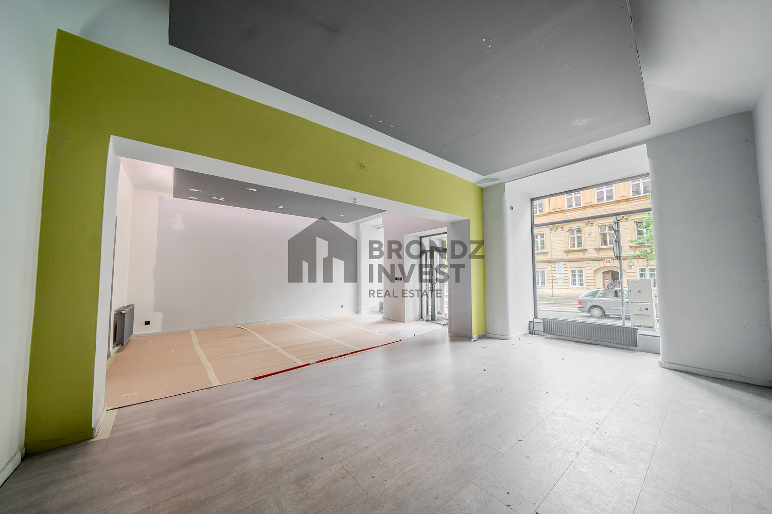 Pronájem obchodních prostor 253 m²