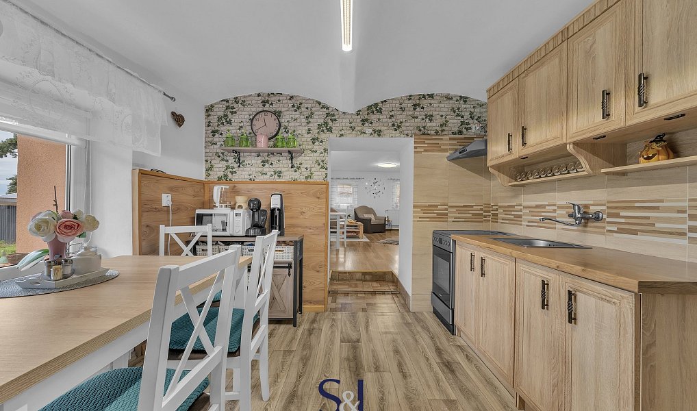Prodej domu 180 m² s pozemkem 1 497 m², Bulovka – náhled fotky 3