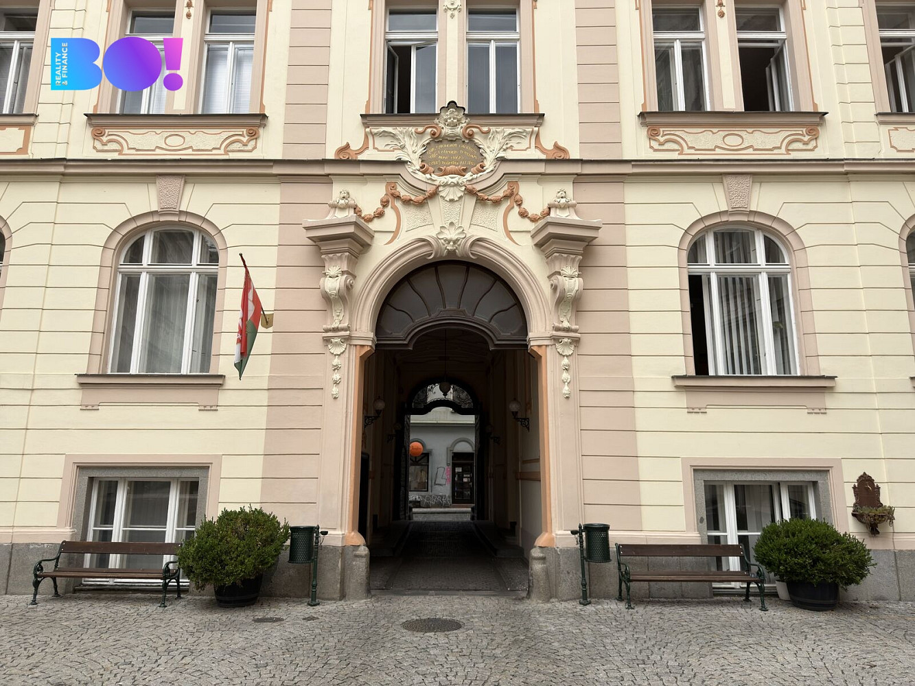 Pronájem obchodních prostor 317 m²