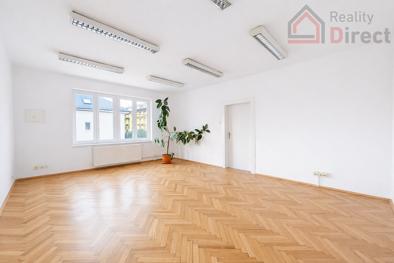 Pronájem kanceláře 87 m²