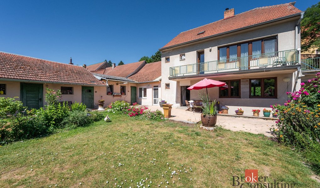 Prodej domu 220 m² s pozemkem 208 m², Klobouky u Brna – náhled fotky 24