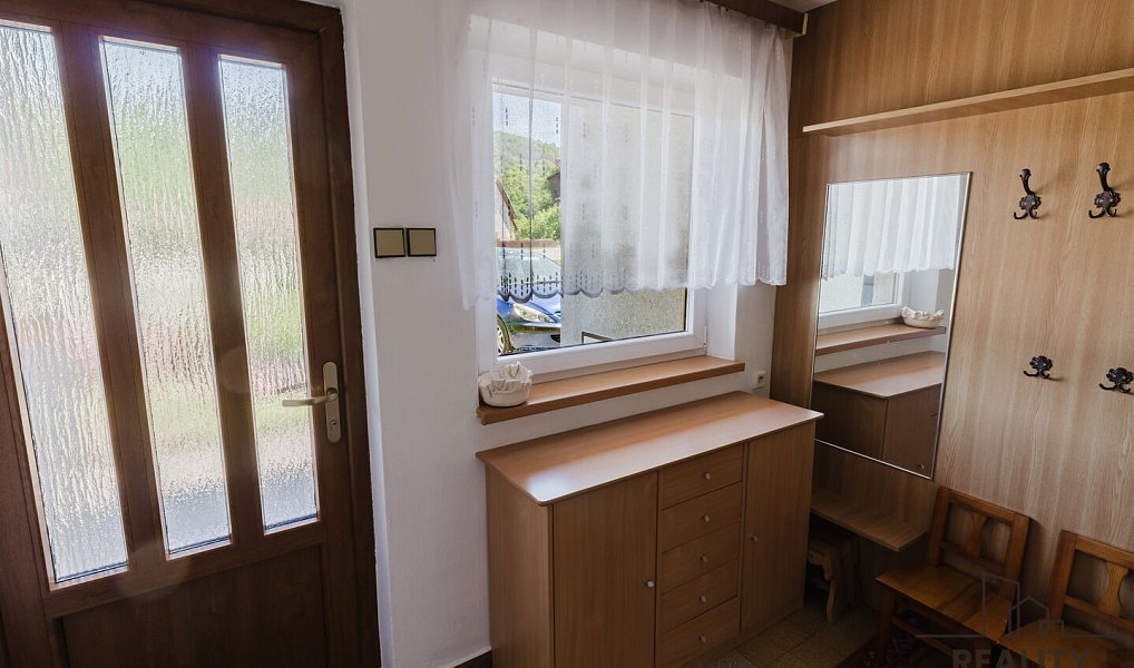 Prodej domu 200 m² s pozemkem 464 m², Ujčov – náhled fotky 9