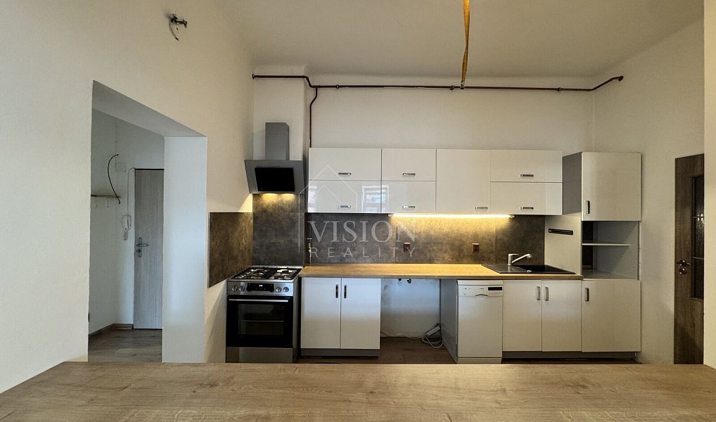 Pronájem bytu 3+1 101 m², České Budějovice – náhled fotky 6