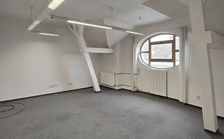Pronájem kanceláře 29 m², Na Valích, Louny