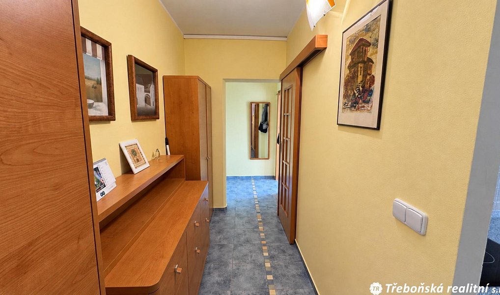 Pronájem bytu 2+1 57 m², Třeboň – náhled fotky 3