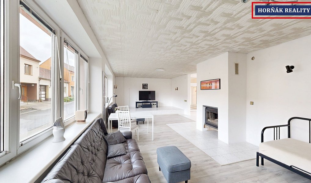 Prodej domu 195 m² s pozemkem 1 242 m², Letonice – náhled fotky 4