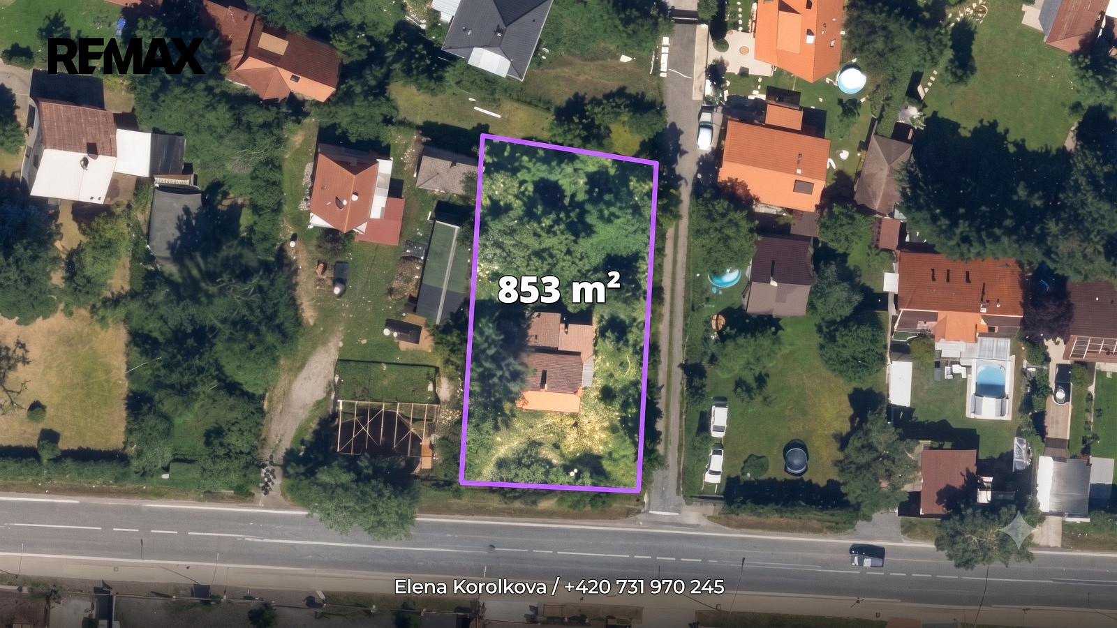 Prodej stavebního pozemku 853 m²