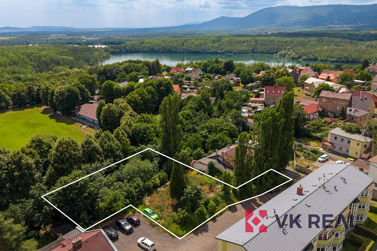 Prodej stavebního pozemku 1 223 m²