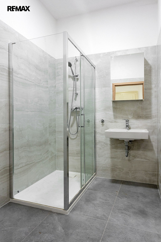 Pronájem bytu 2+kk 33 m² – pohled 4