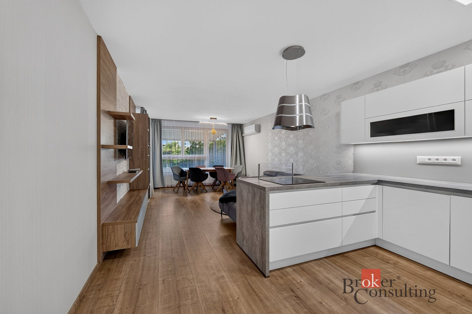 Pronájem bytu 2+kk 66 m²