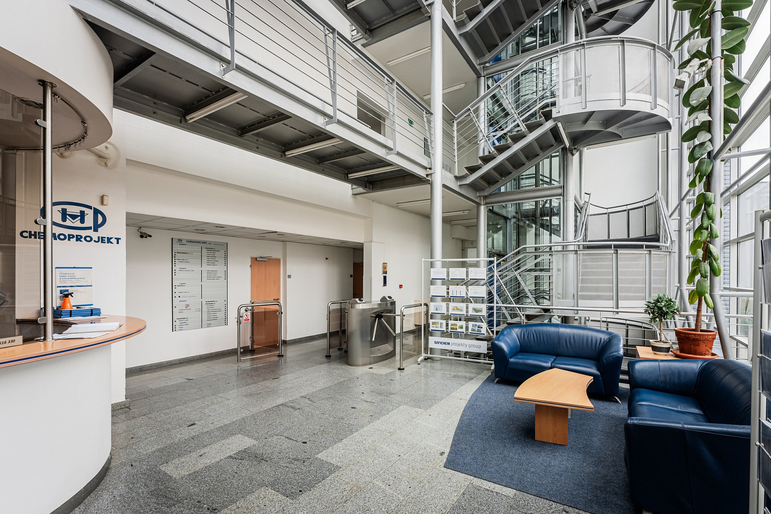 Pronájem kanceláře 122 m² – fotografie 2