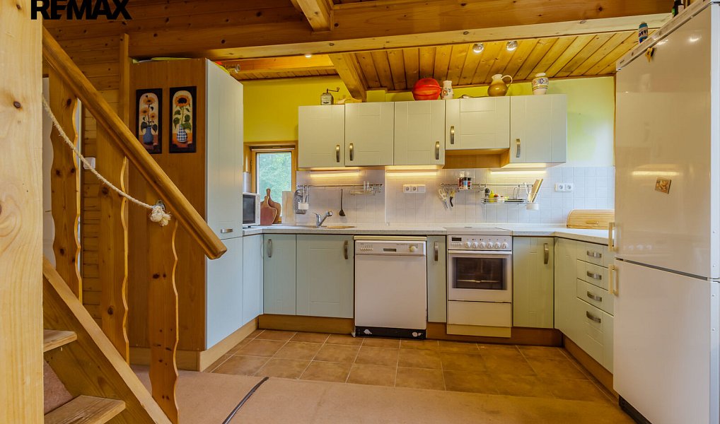 Prodej chaty/chalupy 140 m² s pozemkem 1 019 m², Kamenice – náhled fotky 13