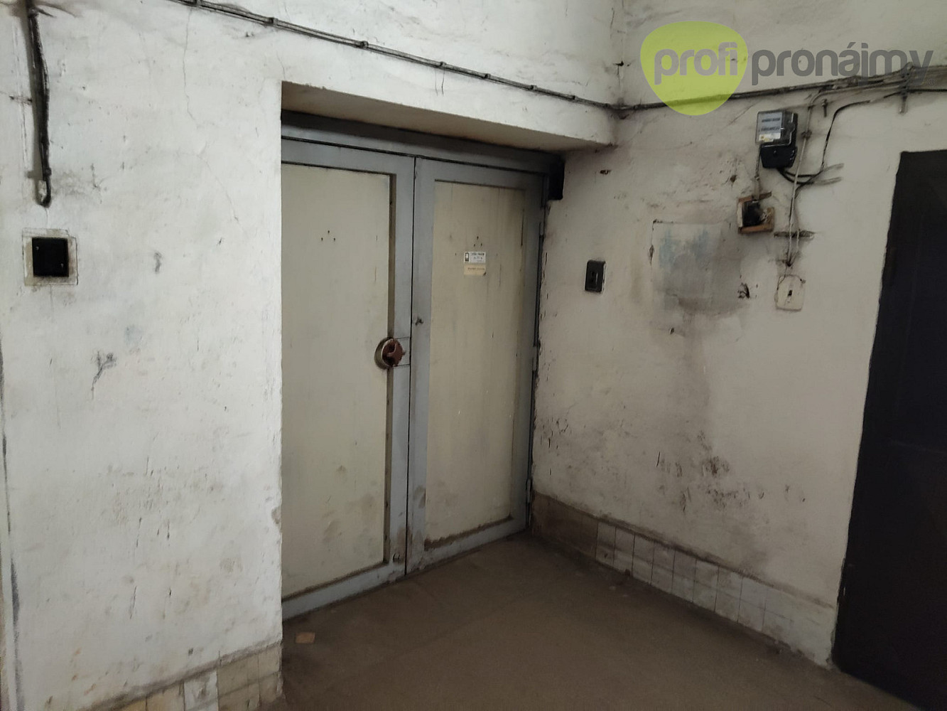 Pronájem skladového prostoru 128 m² – pohled 3