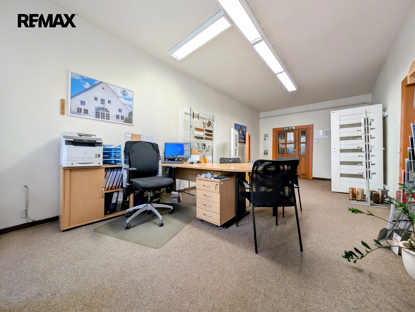 Pronájem kanceláře 58 m² – fotografie 5
