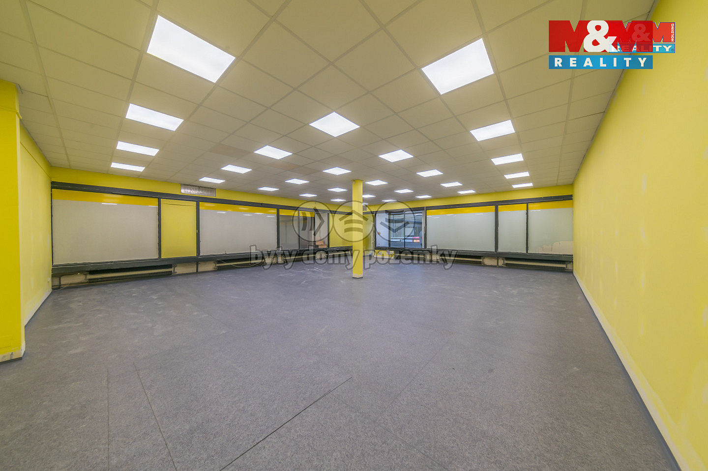 Pronájem obchodních prostor 110 m² — photo 2